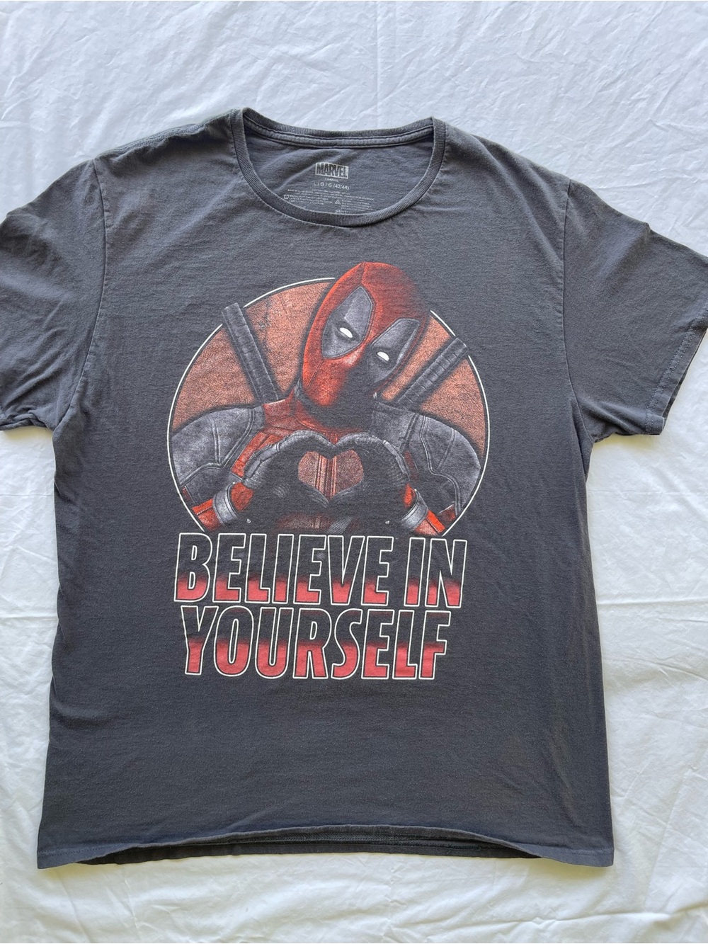 Marvel Deadpool Believe In Yourself Graphic Tee Mens Large Black Red T-Shirt
